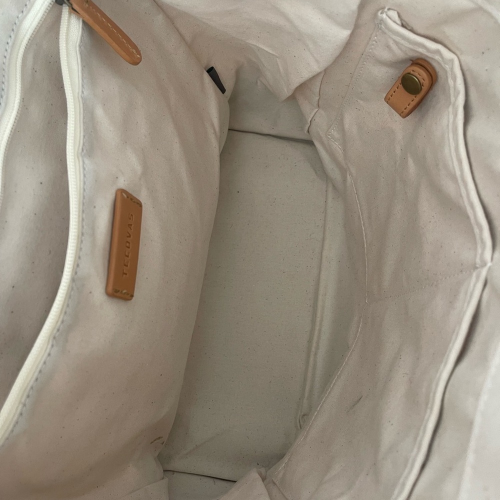 Tecovas Cream Canvas Tote with Tan Leather Straps - Picture 5 of 7